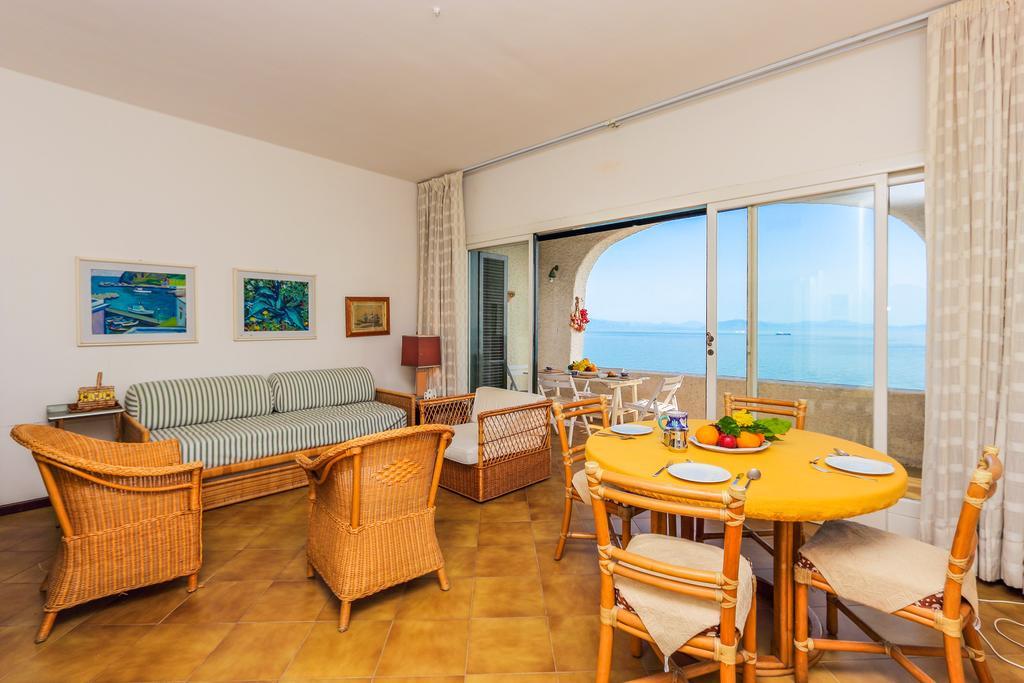 Casa Roberta Lejlighed Conca dei Marini Værelse billede